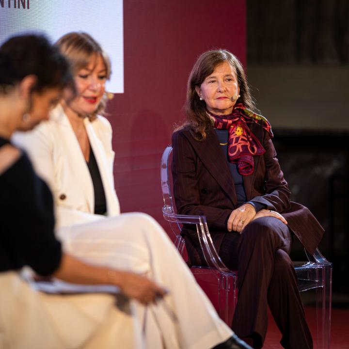 Barbara Stefanelli, Cristina Marchetti,  Danda Santini 2-1